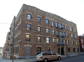 860-868 Faile St Apartments