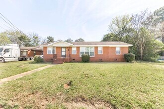 143 Morris St in Fort Valley, GA - Building Photo - Building Photo