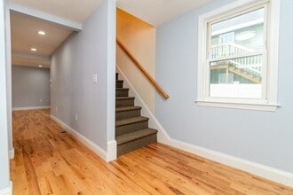 15 Buckingham St in Boston, MA - Building Photo - Building Photo