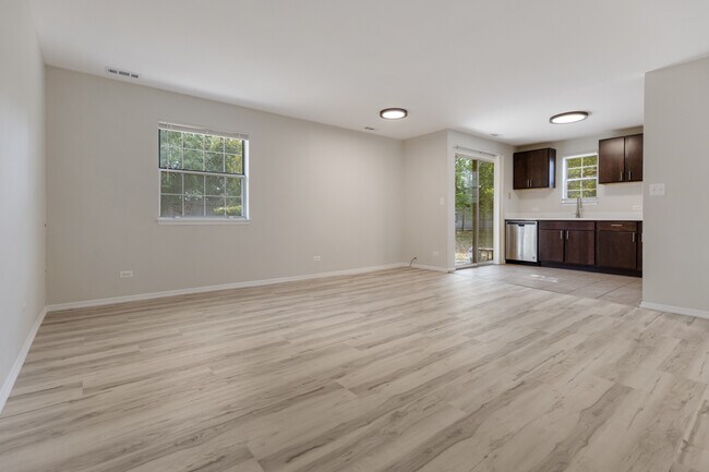 86 Gant Cir in Streamwood, IL - Building Photo - Building Photo
