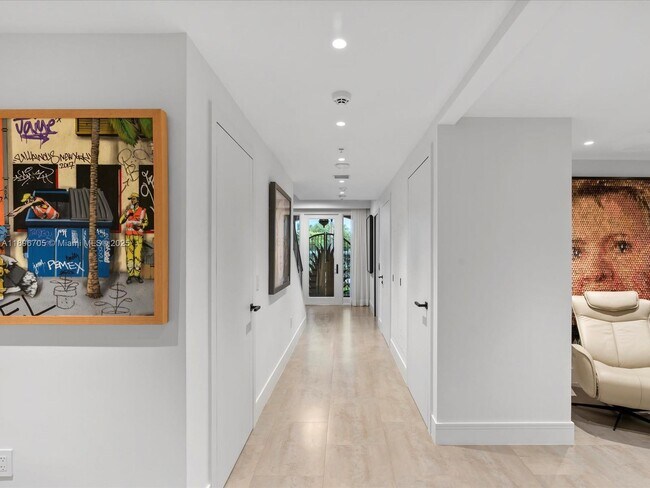 3501 N Ocean Dr in Hollywood, FL - Building Photo - Building Photo