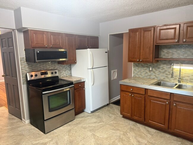 1894 Pannell Ave in Columbus, OH - Building Photo - Building Photo