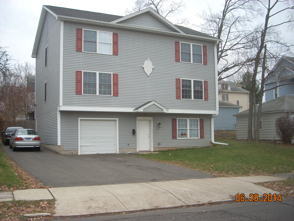 72 Kimball Dr, Unit 72 KIMBALL in New Britain, CT - Foto de edificio