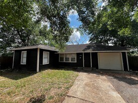 5926 Southtown St in Houston, TX - Building Photo