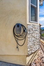 4316 Briggs Ave in Montrose, CA - Building Photo - Building Photo