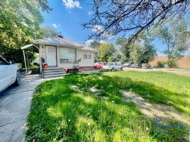224 S 100 E in Cedar City, UT - Building Photo - Building Photo