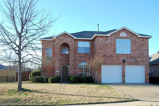 10417 Woodlands Trail in Rowlett, TX - Foto de edificio