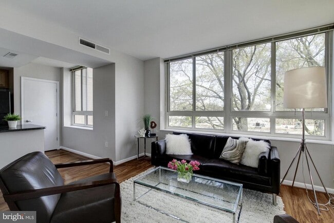 property at 355 I St SW