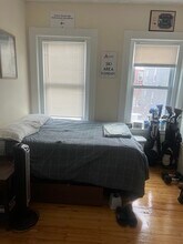 112 H St, Unit 2 in Boston, MA - Building Photo - Building Photo