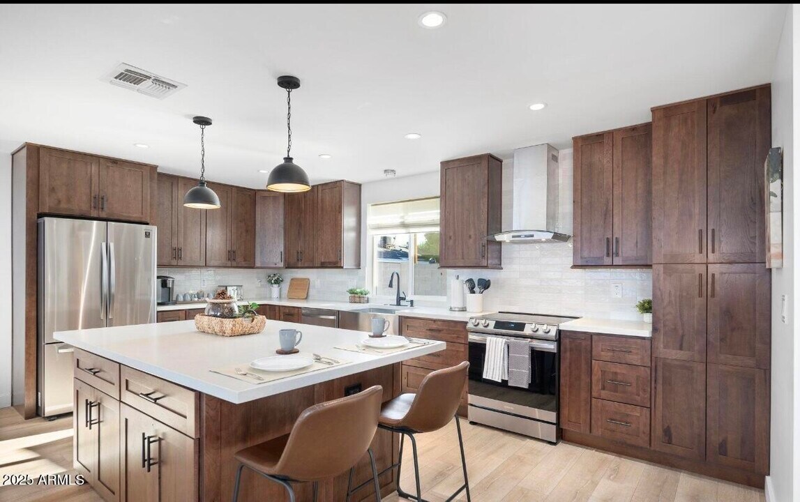 6749 E Wilshire Dr in Scottsdale, AZ - Building Photo