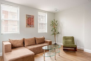 1816 S 9th St in Philadelphia, PA - Building Photo