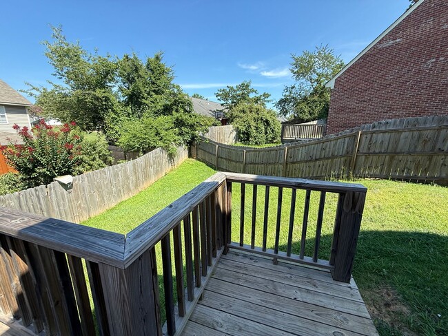 property at 33 Breckenridge Cv