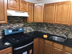 57-37 Arverne Blvd in Queens, NY - Building Photo - Building Photo