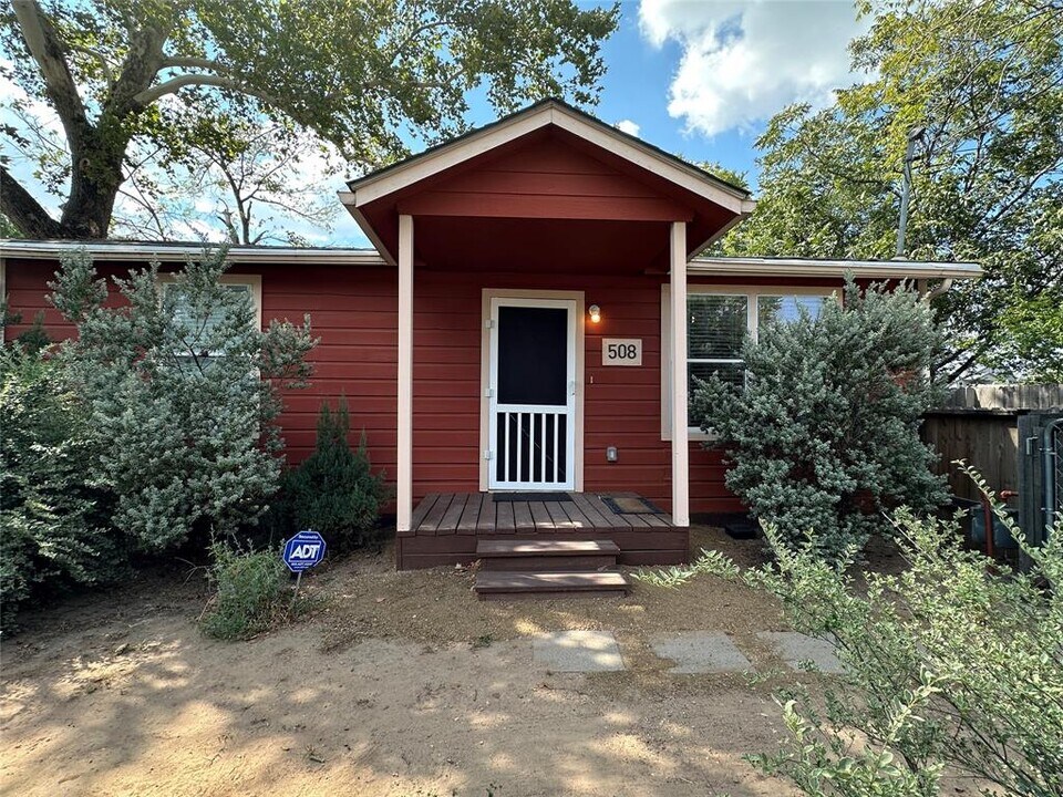 508 Montopolis Dr in Austin, TX - Building Photo