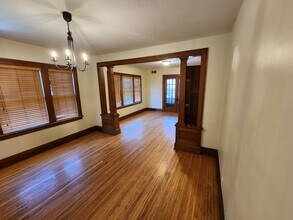 409 Grove St in Rockford, IL - Building Photo - Building Photo