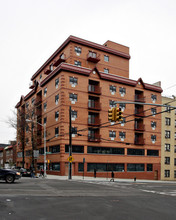 301 E Gun Hill Rd in Bronx, NY - Building Photo - Building Photo