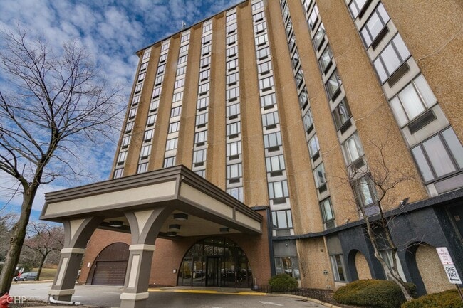 property at 1 Renaissance Pl