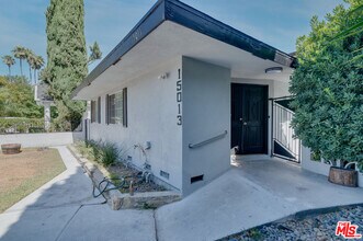 15013 Hartsook St in Los Angeles, CA - Building Photo - Building Photo