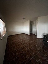 58687 Oleander Dr in Yucca Valley, CA - Building Photo