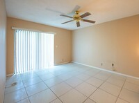 4169 SW 67th Ave, Unit 205A in Davie, FL - Building Photo - Building Photo