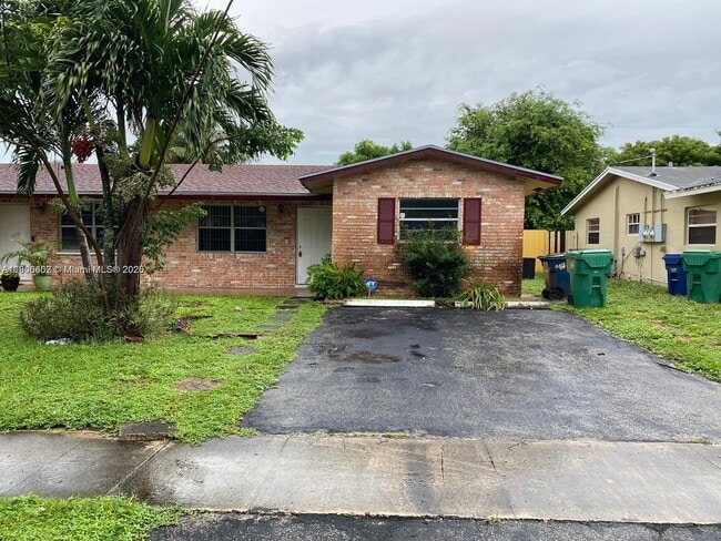 5425 NW 16th Ct