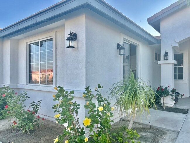 41575 Ashford Pl in Indio, CA - Foto de edificio - Building Photo