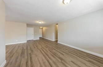2251 W Roeser Rd in Phoenix, AZ - Building Photo - Building Photo