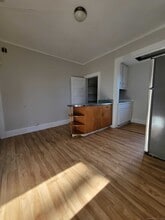 766 Broad St in Meriden, CT - Building Photo - Building Photo