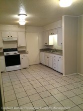 1802 Elkhart Ave in Lubbock, TX - Building Photo - Building Photo