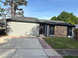 8148 Coralberry Ln W in Jacksonville, FL - Building Photo