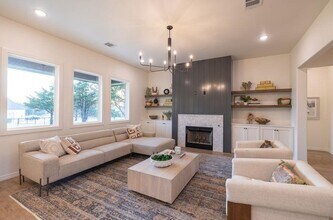 8215 Waxwing Way in Guthrie, OK - Building Photo - Building Photo