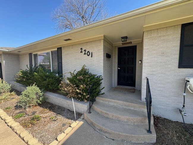 2201 Lake Ridge Cir in Waco, TX - Building Photo - Building Photo