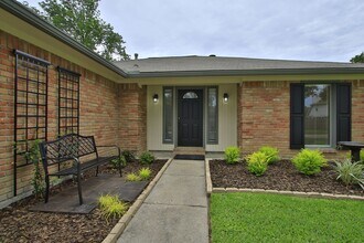 19518 Gladewater Dr in Tomball, TX - Building Photo - Building Photo