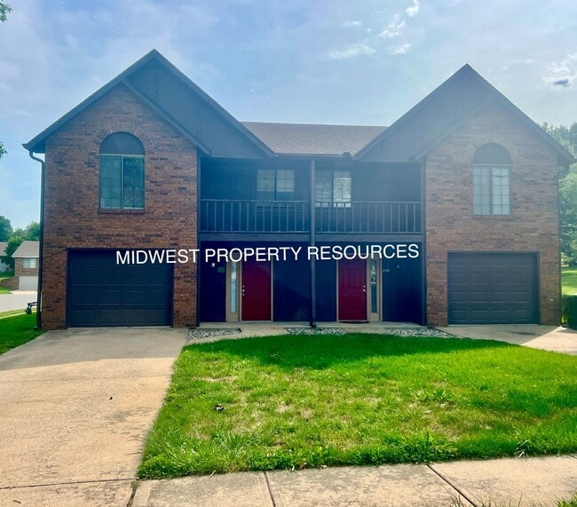 property at 24 NW Lakeview Blvd