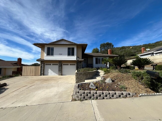 729 La Grange Ave in Thousand Oaks, CA - Building Photo - Building Photo