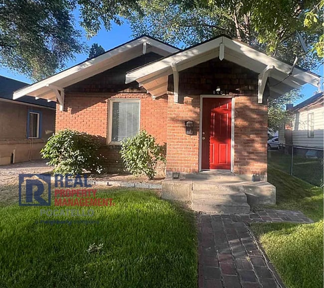 property at 840 S 4th Ave