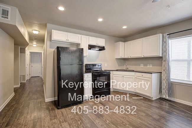 2325 NW 12th St in Oklahoma City, OK - Building Photo - Building Photo