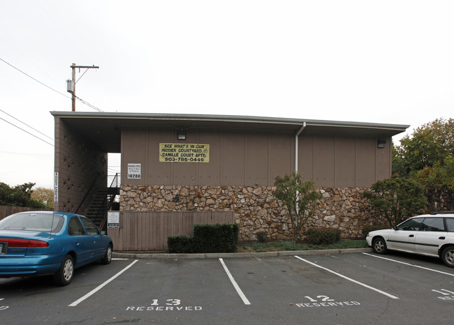 Camille Court Apartments in Milwaukie, OR - Building Photo - Building Photo