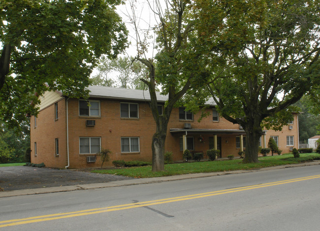 Edgewood Apartments in Muncy, PA - Foto de edificio - Building Photo