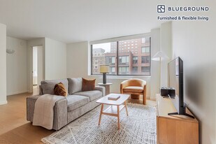 255 W 94th St in New York, NY - Building Photo