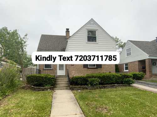 2123 Boeger Ave in Westchester, IL - Building Photo