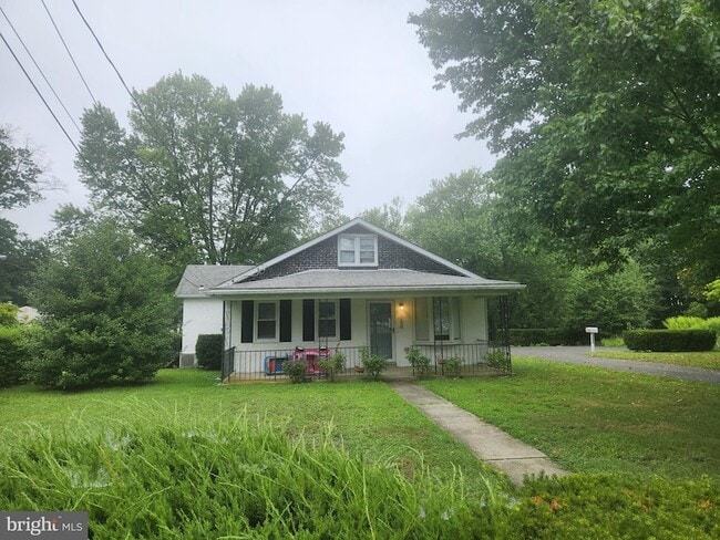 108 Borton Landing Rd in Moorestown, NJ - Building Photo - Building Photo