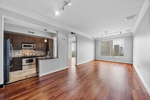 3333 Allen Pkwy in Houston, TX - Building Photo