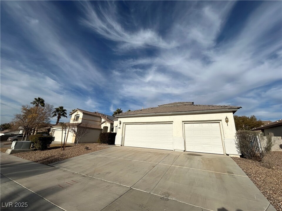 2616 Fallow Fields Terrace in Henderson, NV - Building Photo