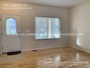 5855 Drifter St in Colorado Springs, CO - Building Photo - Building Photo