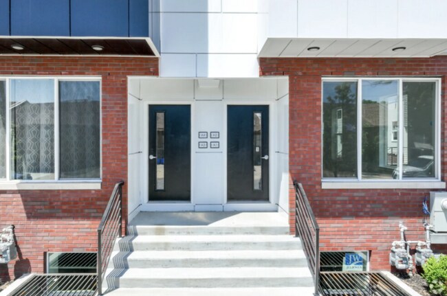 2500 E Tioga St, Unit F9 in Philadelphia, PA - Foto de edificio - Building Photo