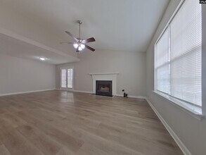 105 Old Stone Rd in Columbia, SC - Foto de edificio - Building Photo