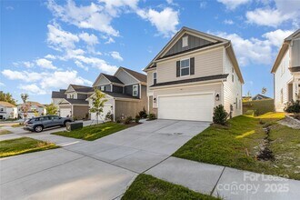 14040 Lake Home Ln in Charlotte, NC - Building Photo - Building Photo