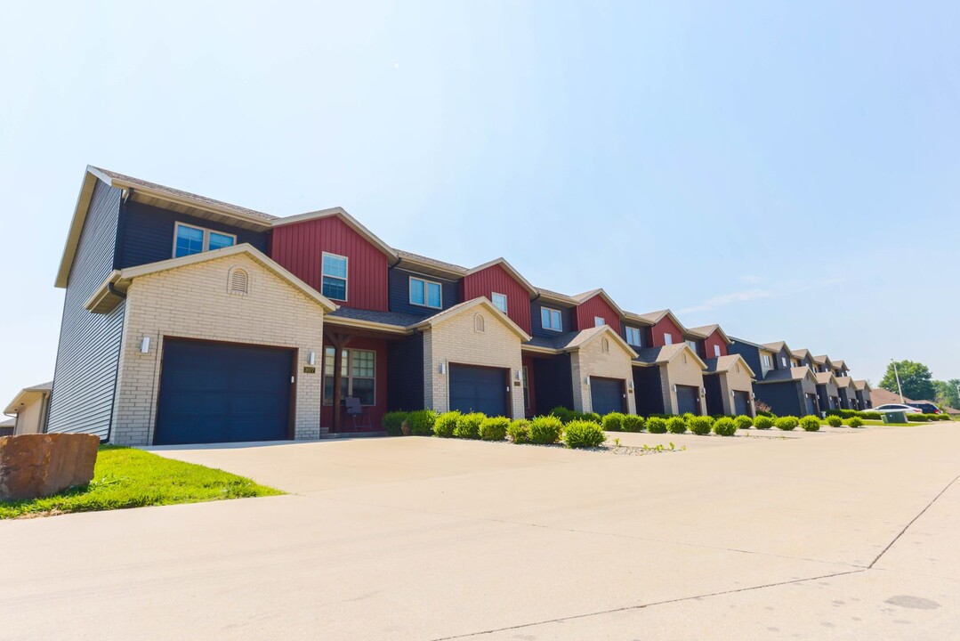 3093 W Cardinal St in Springfield, MO - Foto de edificio