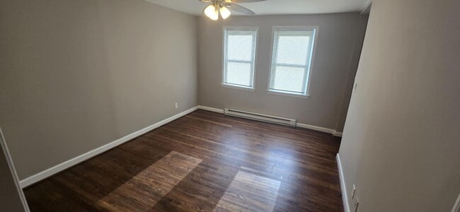 2951 Liberty Pkwy in Dundalk, MD - Foto de edificio - Building Photo